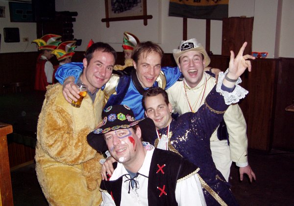 Carnaval 2004 de sjraveleer zaterdagavond