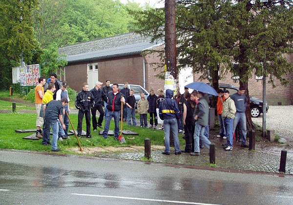 Mei den 2004 planten